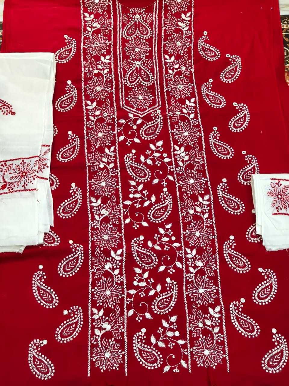 হাতের কাজের থ্রি পিস (ডলার সহ)