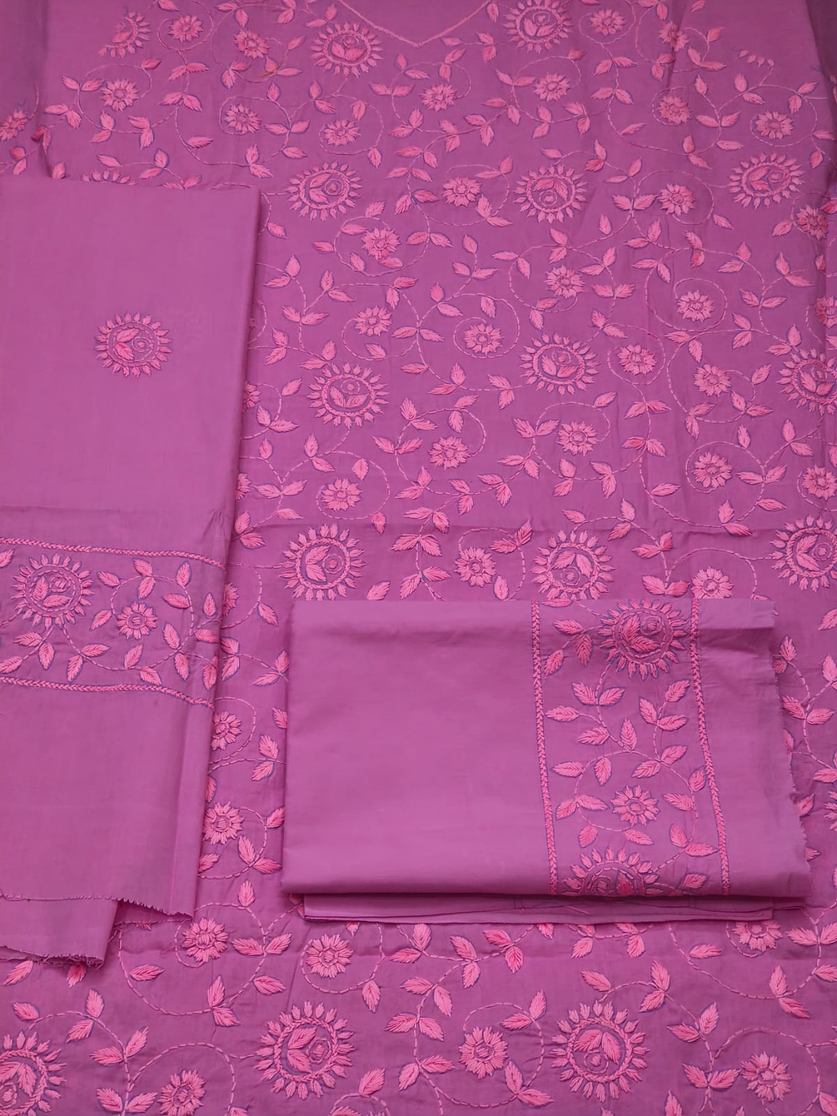 হাতের কাজের থ্রি পিস (ডলার ছাড়া)